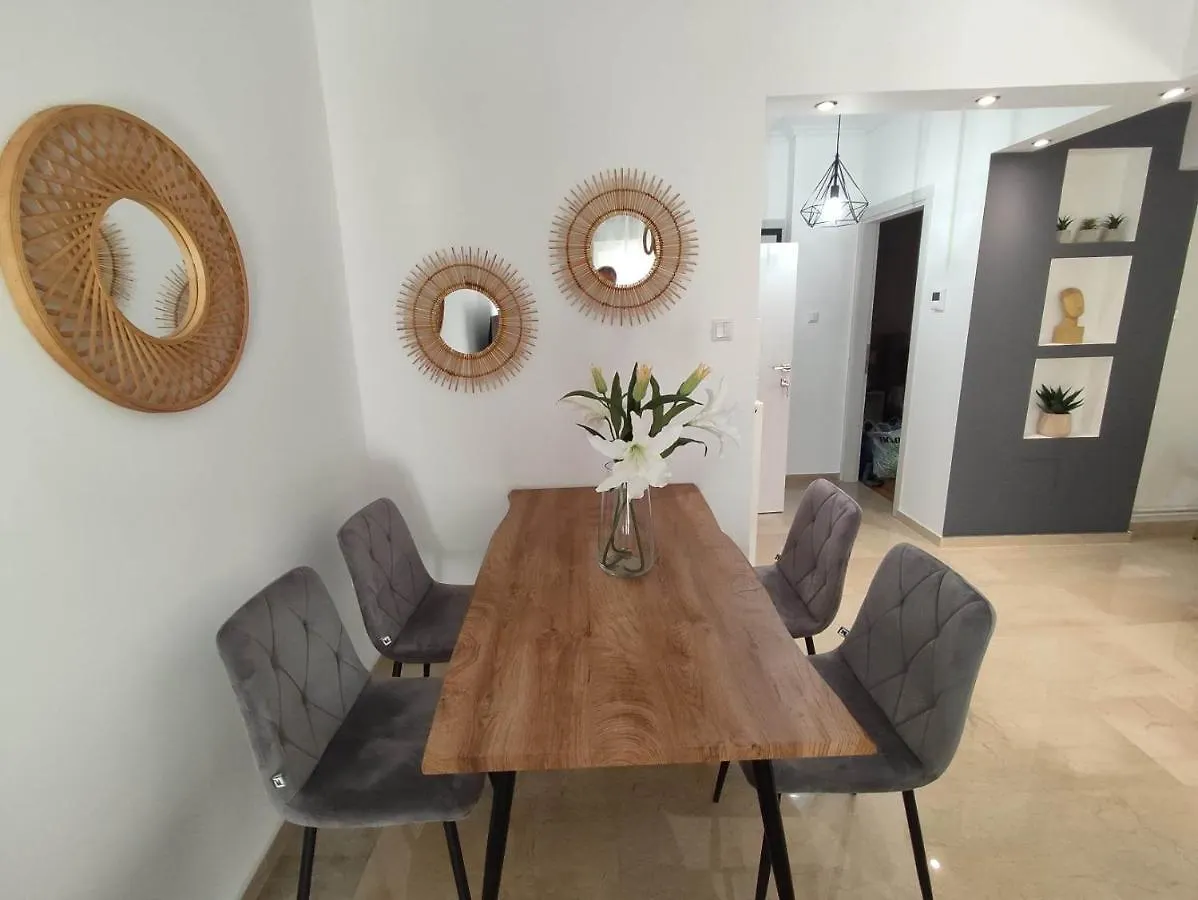 Haris Modern Apt. Near The Sea Thessaloniki Greece