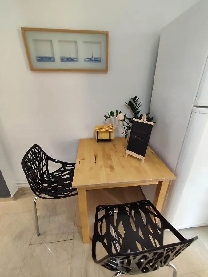 Apartment Haris Modern Apt. Near The Sea Thessaloniki Greece